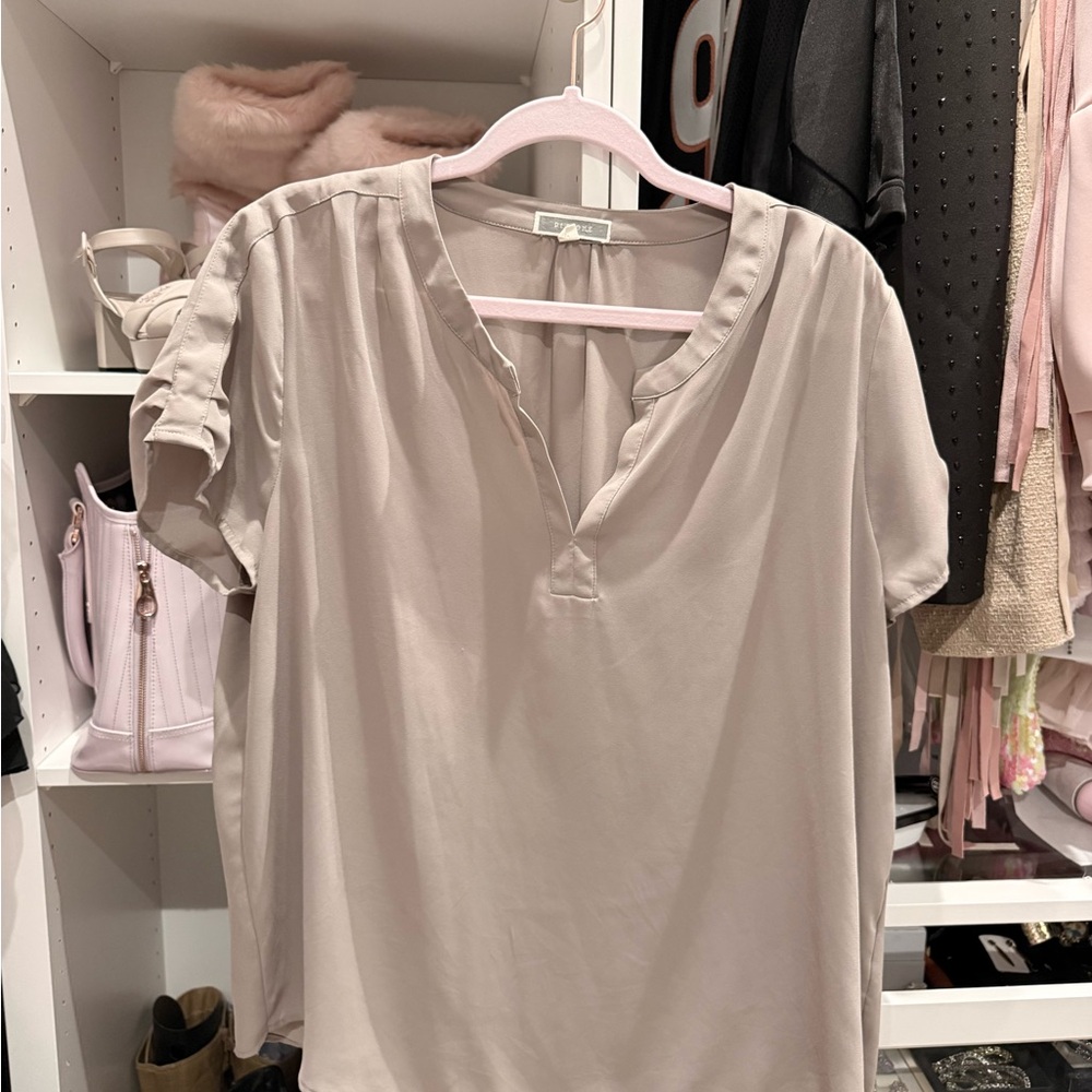 Women’s Short Sleeve V-Neck Blouse - Soft Taupe